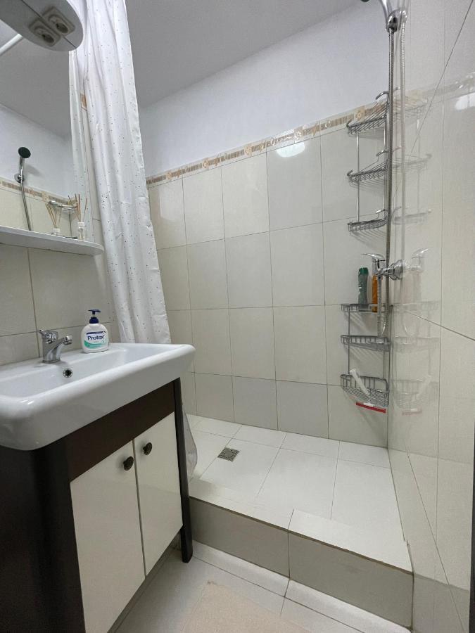 Apartament Cina Husi ภายนอก รูปภาพ